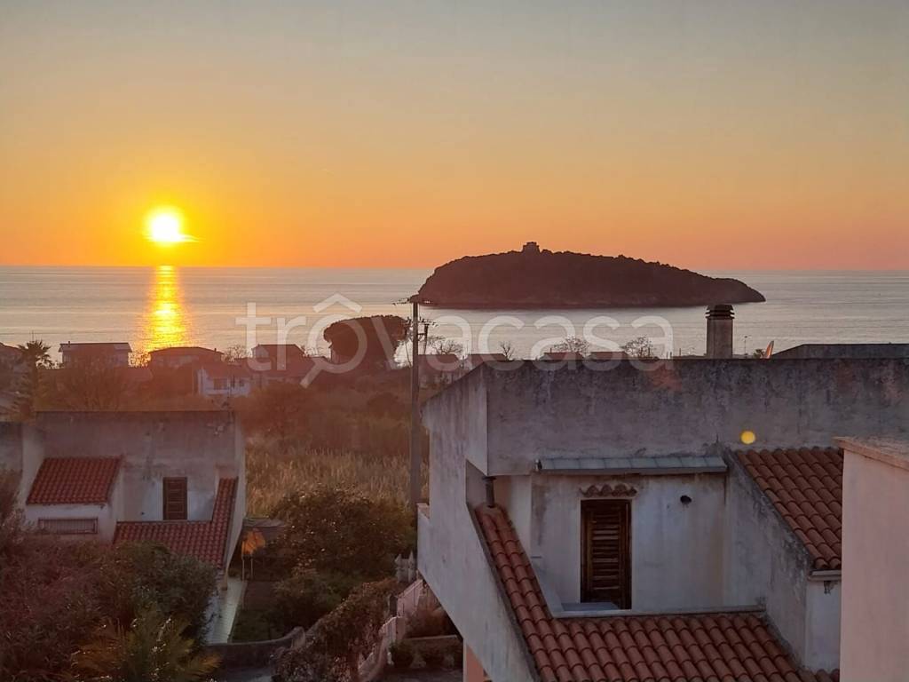 casa indipendente in vendita a Diamante