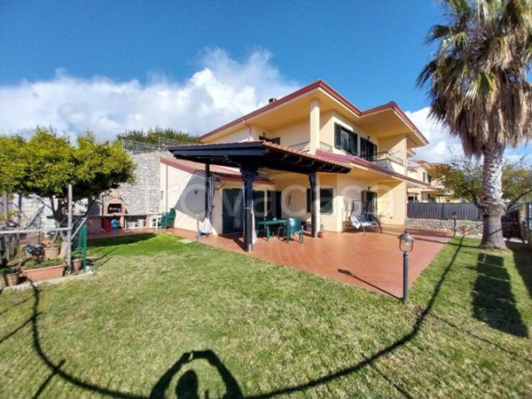 casa indipendente in vendita a Diamante