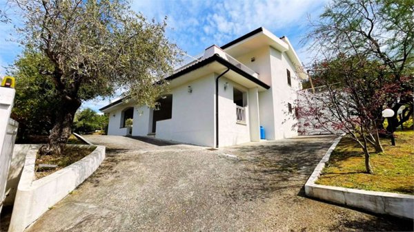 casa indipendente in vendita a Diamante