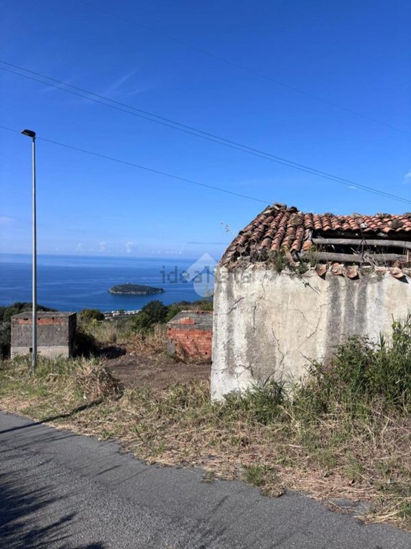 pentavano in vendita a Diamante