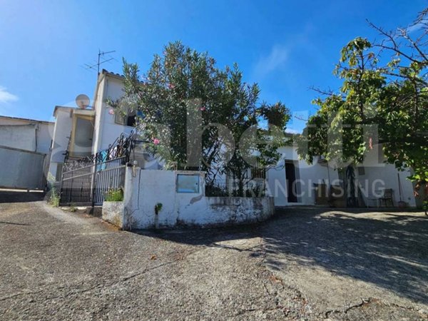 intera palazzina in vendita a Diamante