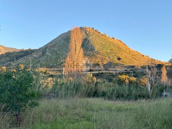 casa indipendente in vendita a Diamante