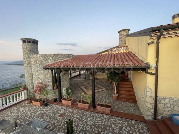 casa indipendente in vendita a Diamante