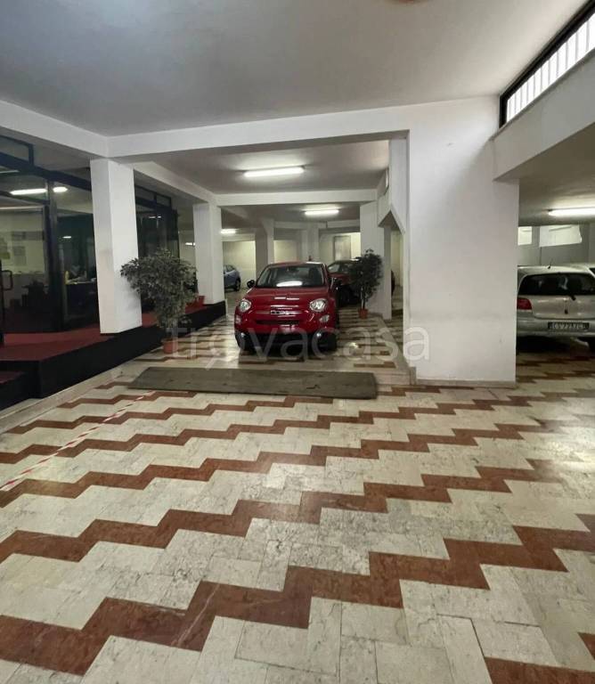 negozio in vendita a Diamante