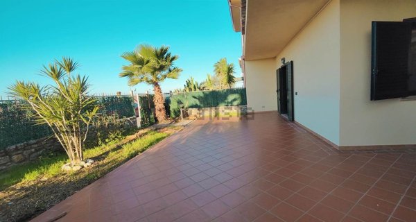 casa indipendente in vendita a Diamante