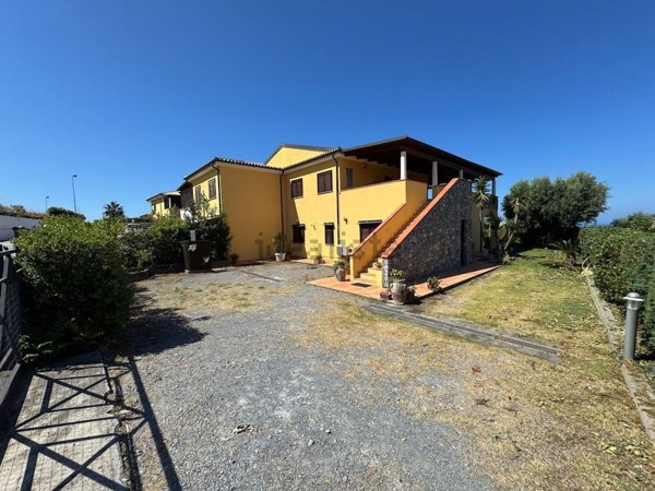 casa indipendente in vendita a Diamante