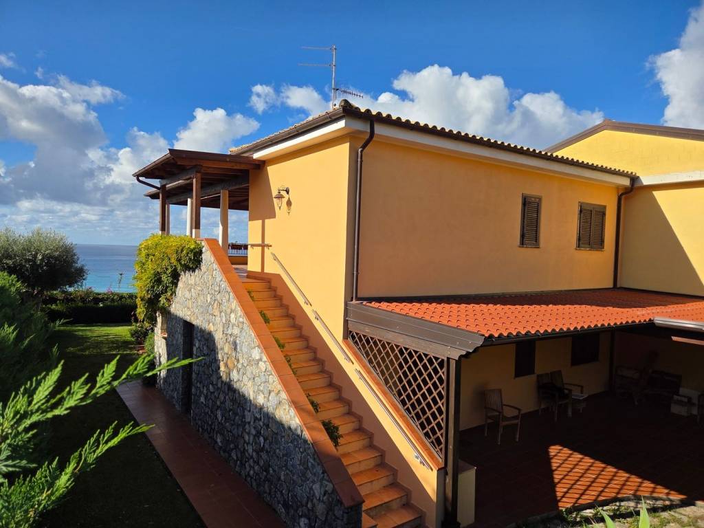 casa indipendente in vendita a Diamante