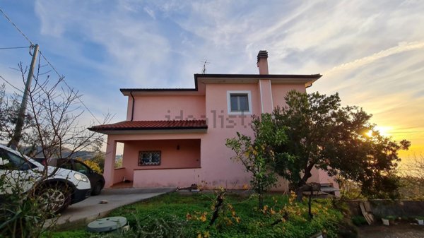 casa indipendente in vendita a Diamante