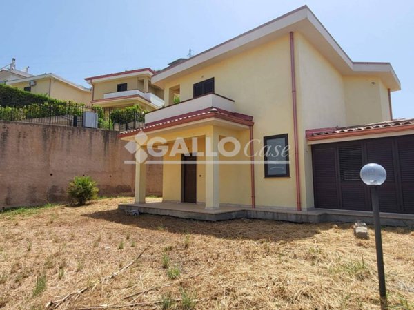 casa indipendente in vendita a Diamante