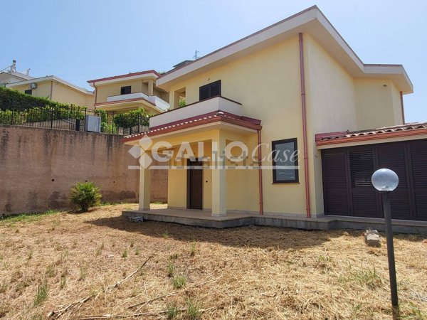 casa indipendente in vendita a Diamante