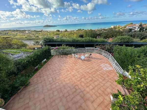 casa indipendente in vendita a Diamante