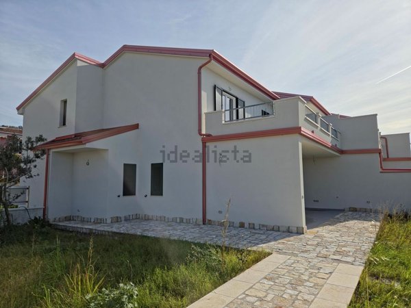 casa indipendente in vendita a Diamante