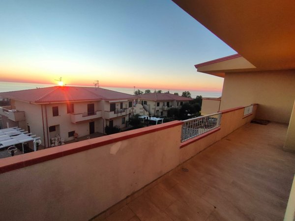 casa indipendente in vendita a Diamante