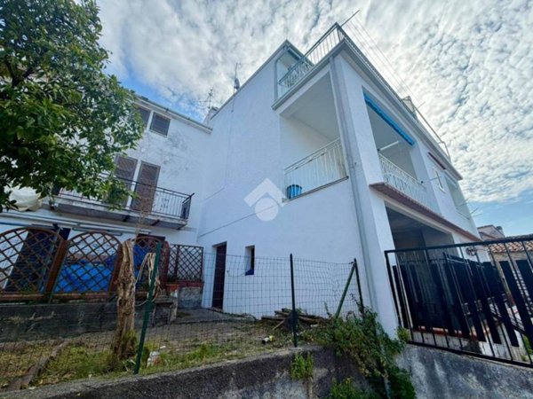 casa semindipendente in vendita a Diamante