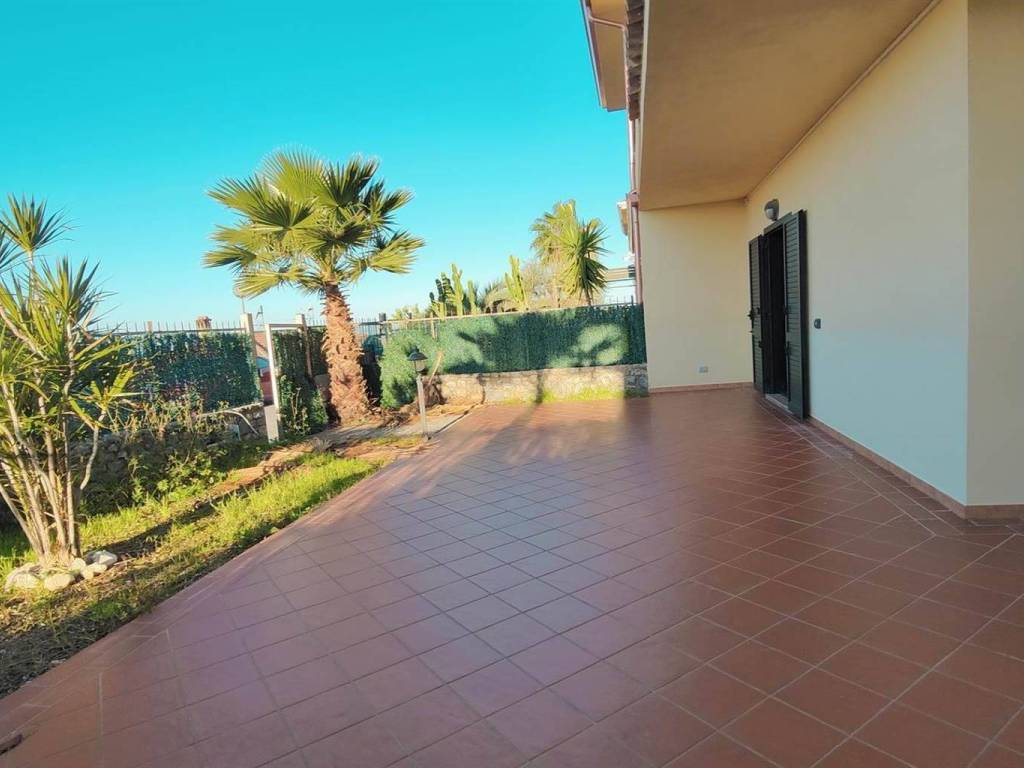 casa indipendente in vendita a Diamante