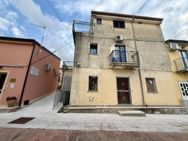 casa indipendente in vendita a Diamante