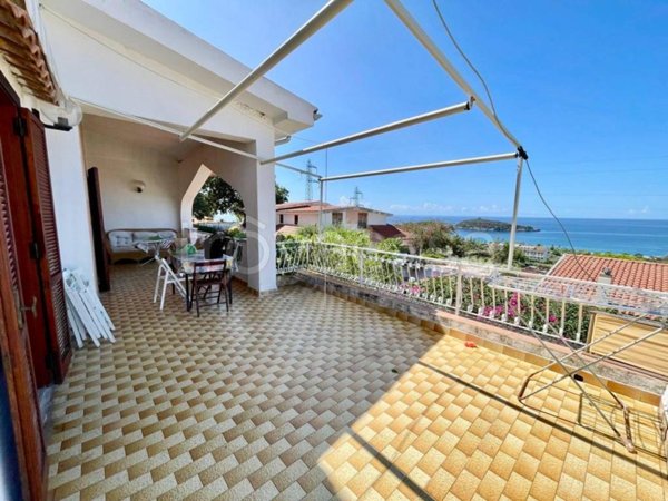 casa indipendente in vendita a Diamante