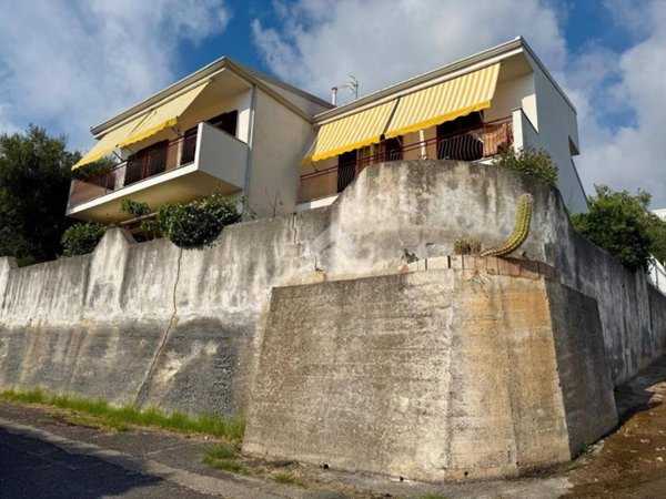 casa indipendente in vendita a Diamante