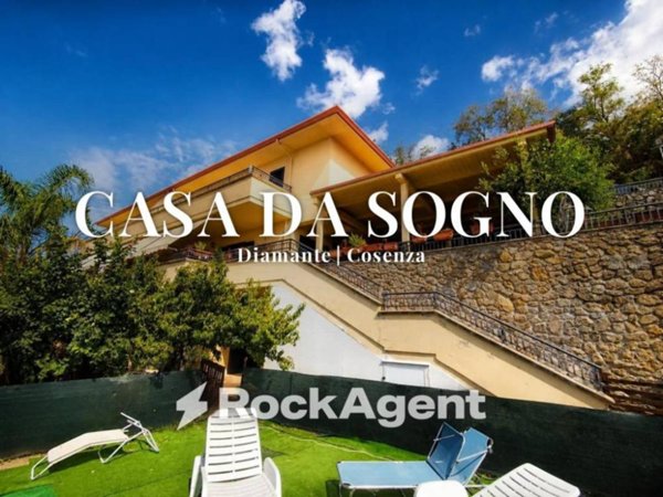 casa indipendente in vendita a Diamante