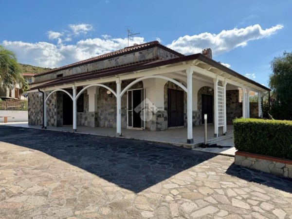 casa indipendente in vendita a Diamante