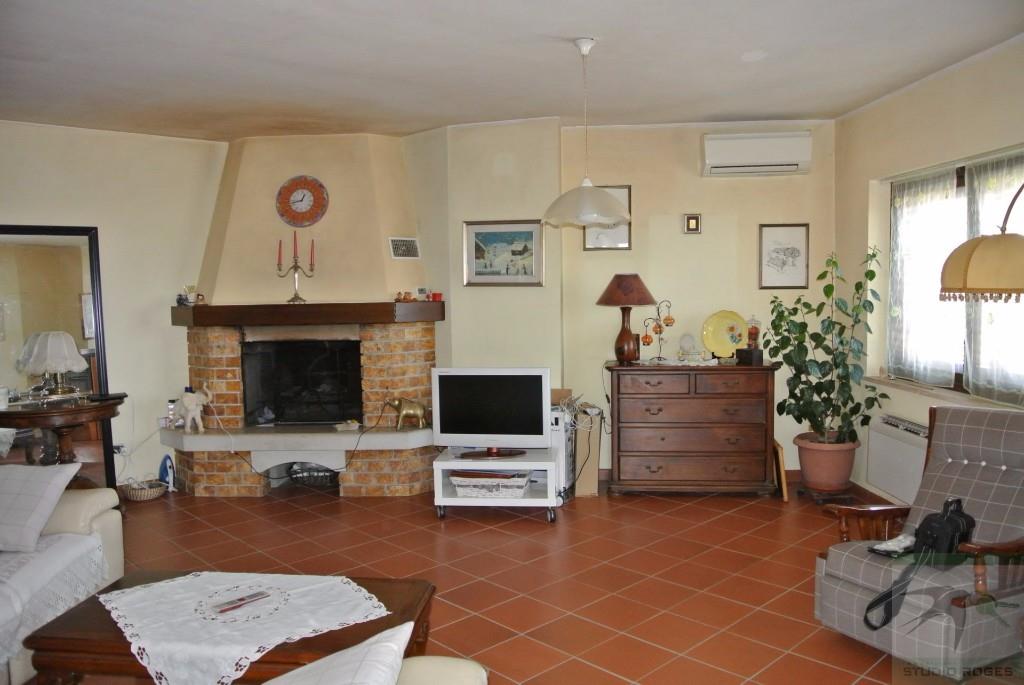 casa indipendente in vendita a Dipignano in zona Laurignano