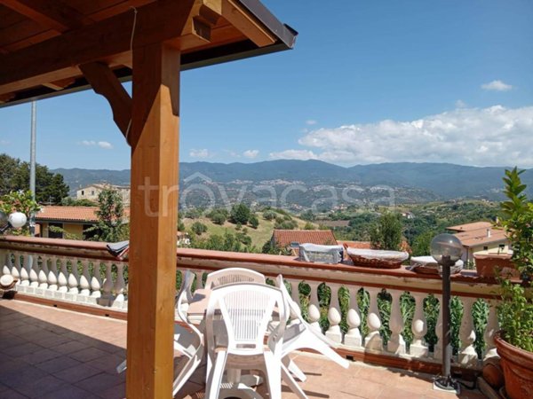 casa indipendente in vendita a Dipignano in zona Laurignano