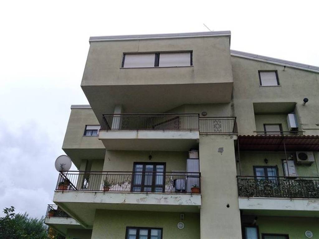 appartamento in vendita a Dipignano in zona Laurignano