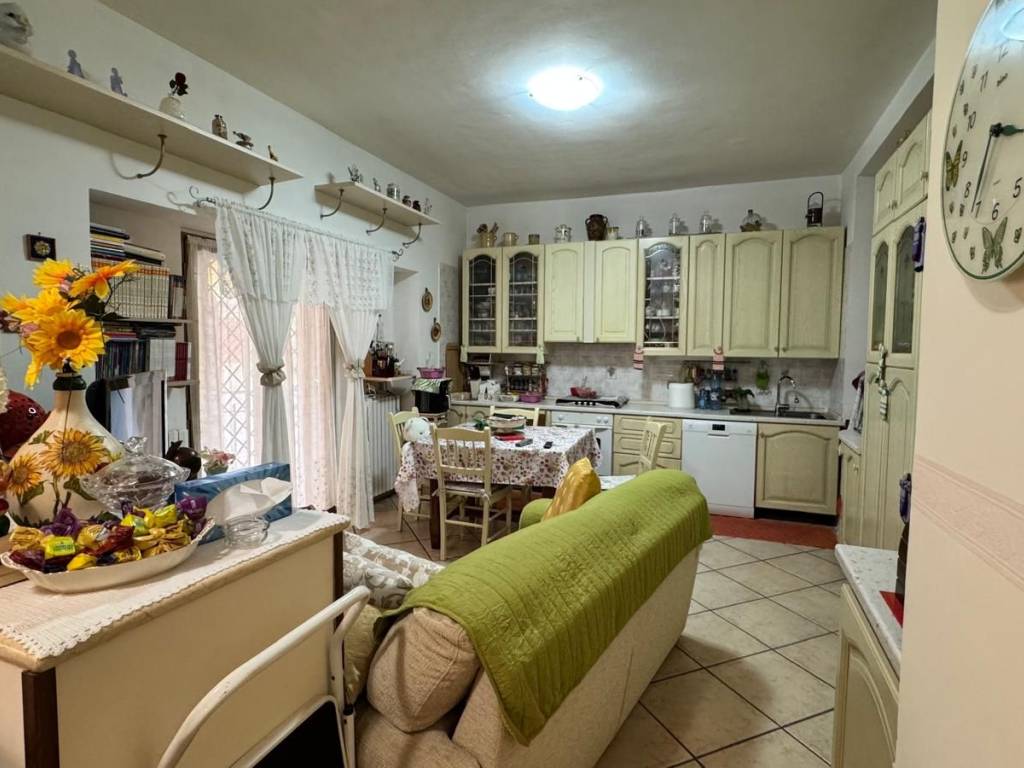 appartamento in vendita a Dipignano in zona Laurignano