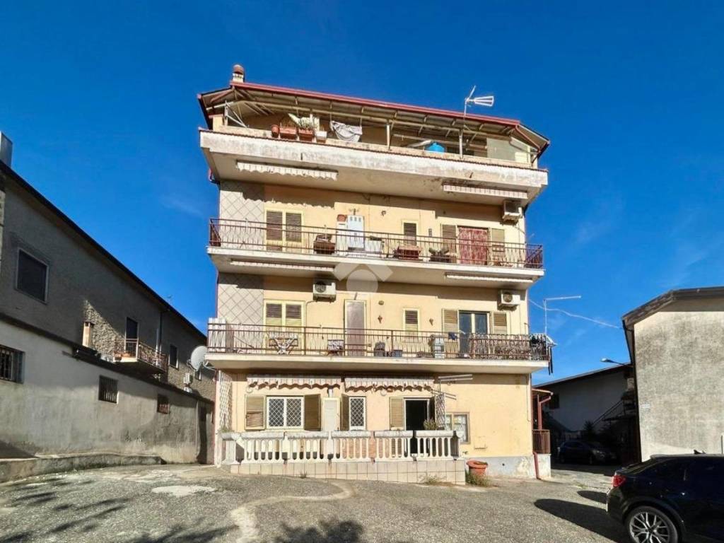 appartamento in vendita a Dipignano in zona Laurignano