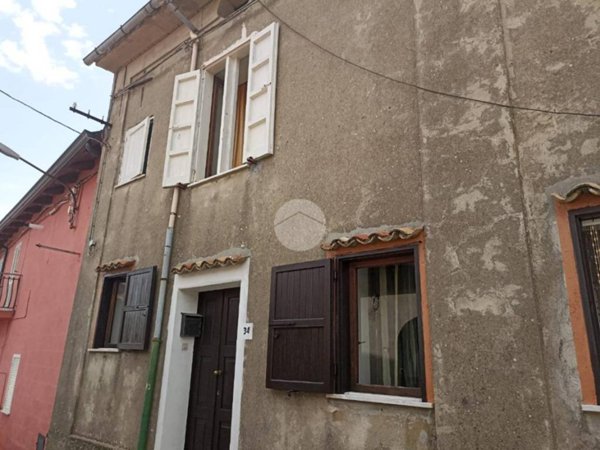 casa indipendente in vendita a Dipignano in zona Tessano