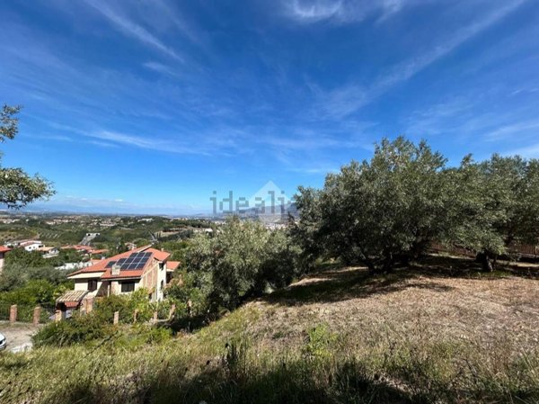 casa indipendente in vendita a Dipignano in zona Laurignano