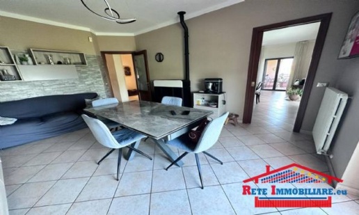 appartamento in vendita a Dipignano in zona Laurignano