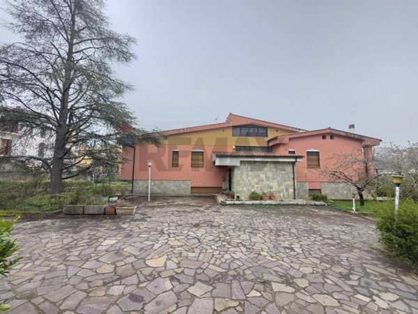 casa indipendente in vendita a Dipignano
