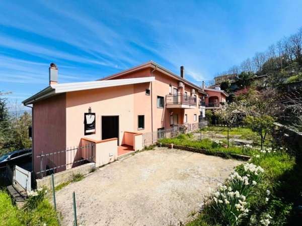 appartamento in vendita a Dipignano in zona Laurignano