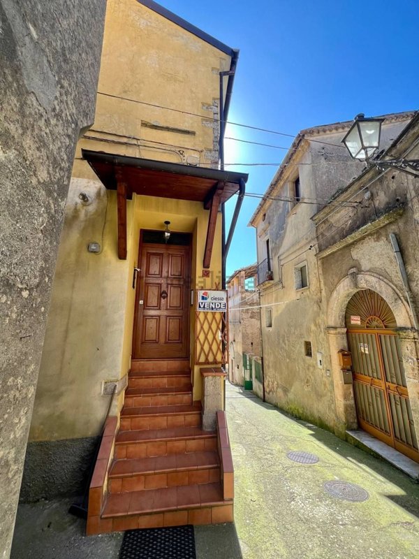 casa indipendente in vendita a Dipignano in zona Cappuccini