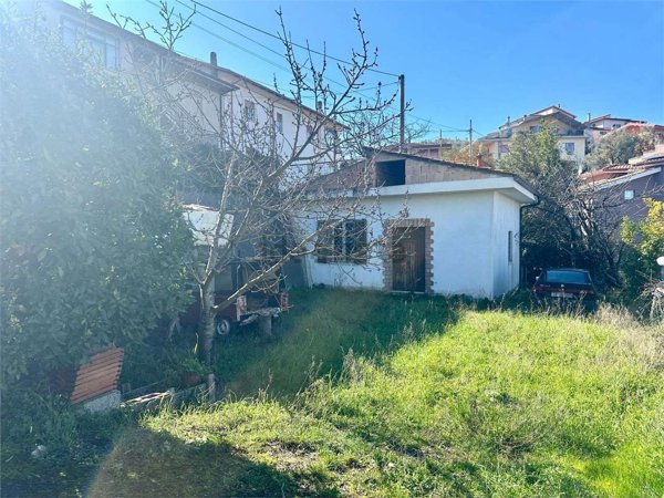 appartamento in vendita a Dipignano in zona Laurignano