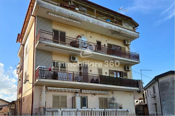 appartamento in vendita a Dipignano in zona Laurignano