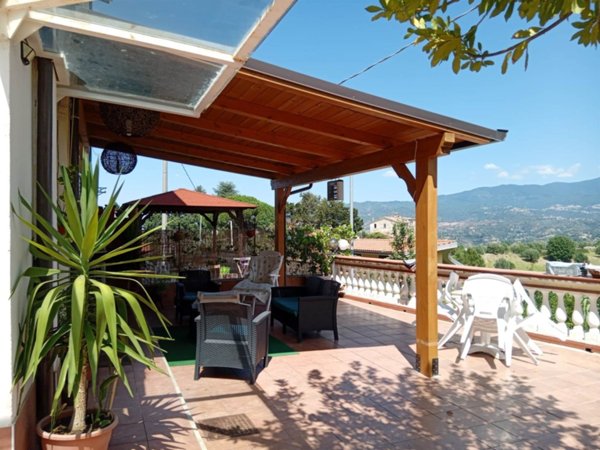 casa indipendente in vendita a Dipignano in zona Laurignano