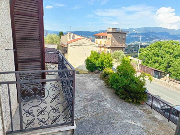 casa indipendente in vendita a Dipignano in zona Tessano