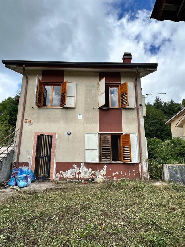 appartamento in vendita a Domanico