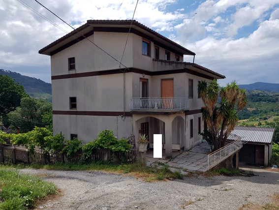 appartamento in vendita a Fagnano Castello
