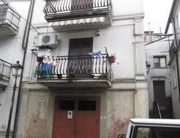 casa indipendente in vendita a Fagnano Castello