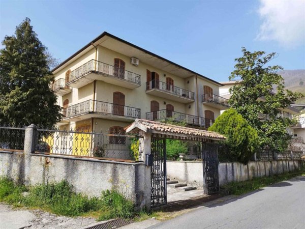 appartamento in vendita a Fagnano Castello