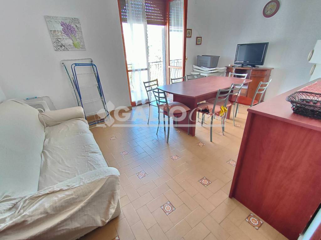 appartamento in vendita a Falconara Albanese
