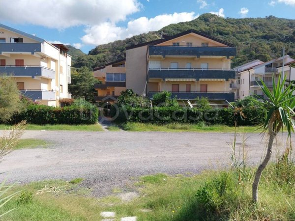 appartamento in vendita a Falconara Albanese