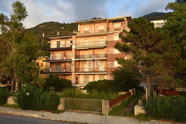 appartamento in vendita a Falconara Albanese
