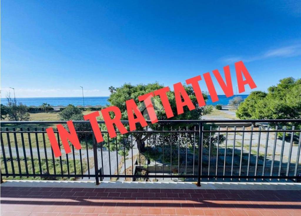 appartamento in vendita a Falconara Albanese