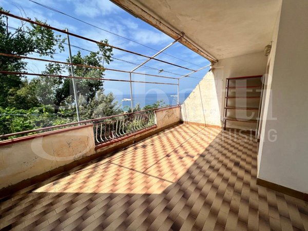 appartamento in vendita a Falconara Albanese