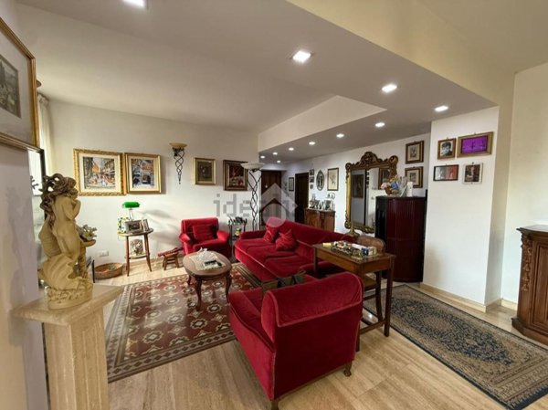 appartamento in vendita a Falconara Albanese