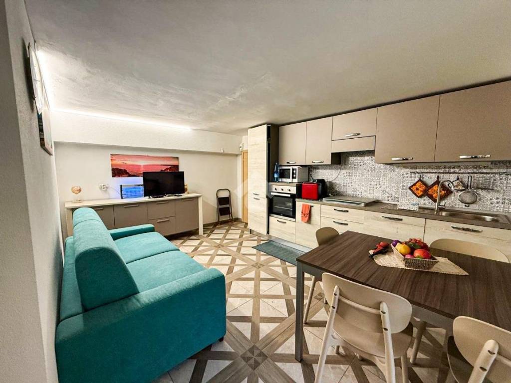 appartamento in vendita a Falconara Albanese